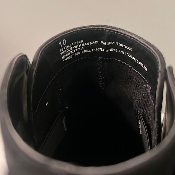 Women's Universal Thread Suede Wedge Booties - Picture 8 of 9